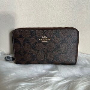 Coach Medium Zip Around Wallet in Signature Canvas Brown/Black